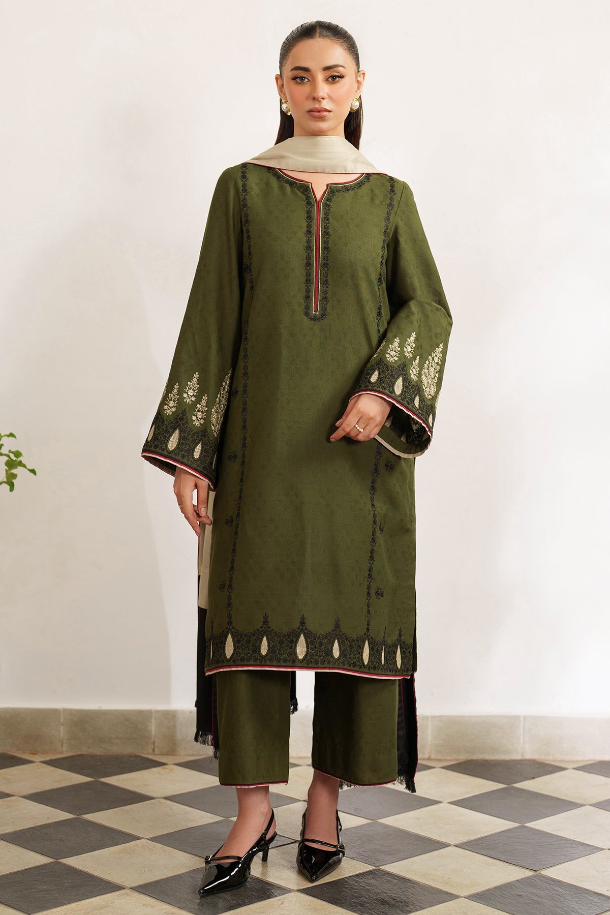 EMBROIDERED JACQUARD KHADDAR RTW-1251