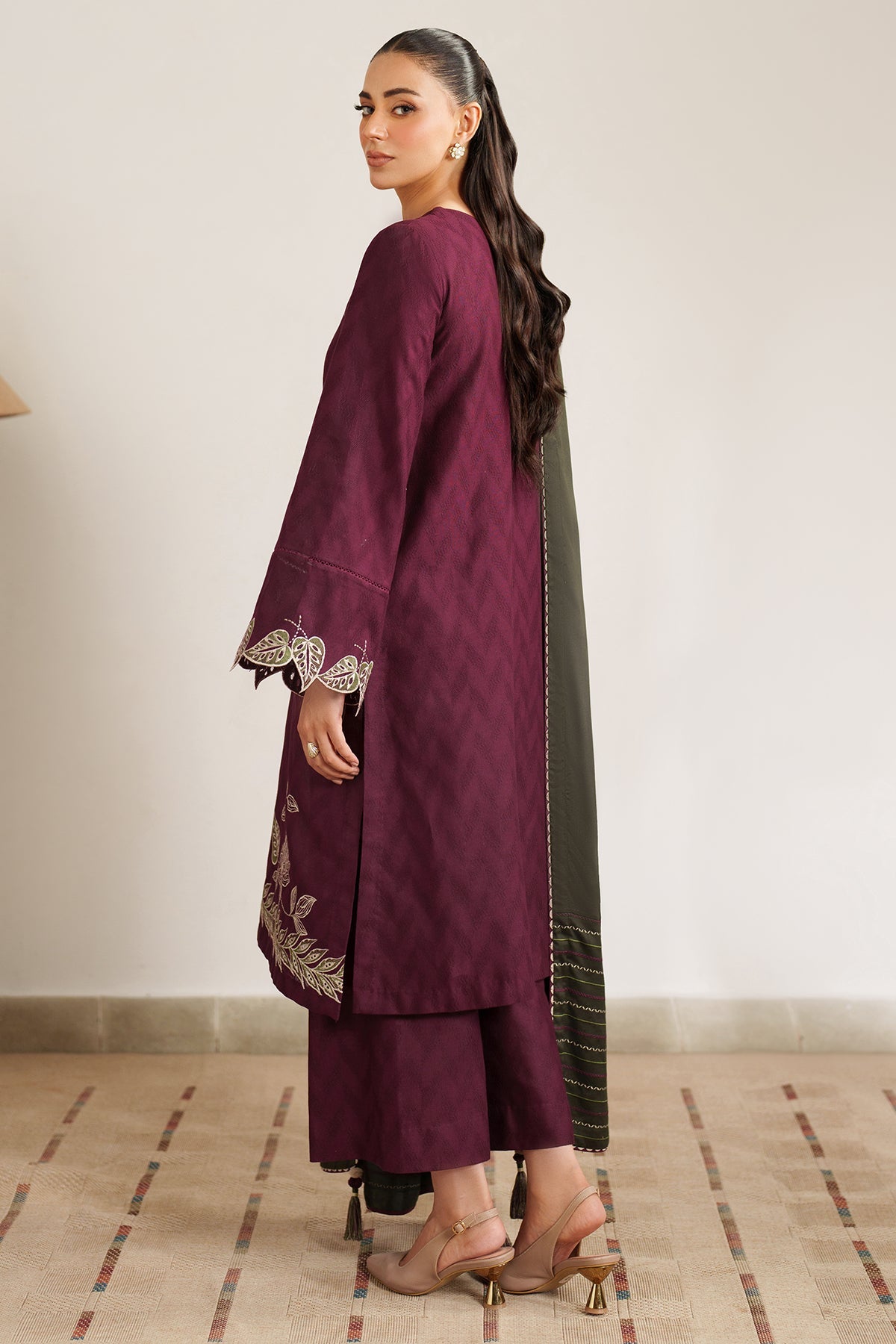 EMBROIDERED JACQUARD KHADDAR UW-0147