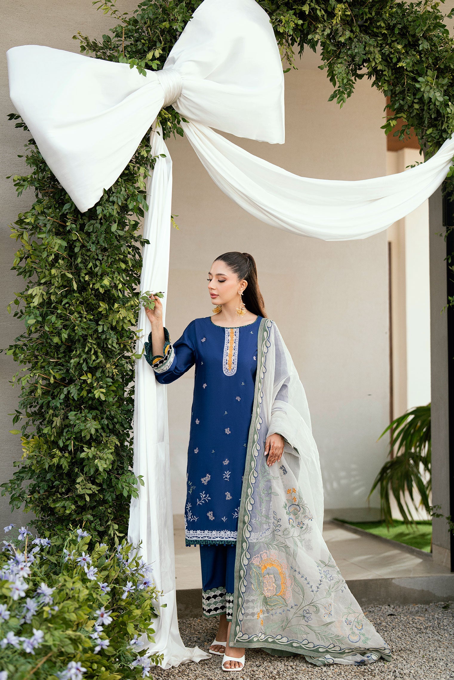 SS25DD-2707  OFF WHITE DUPATTA