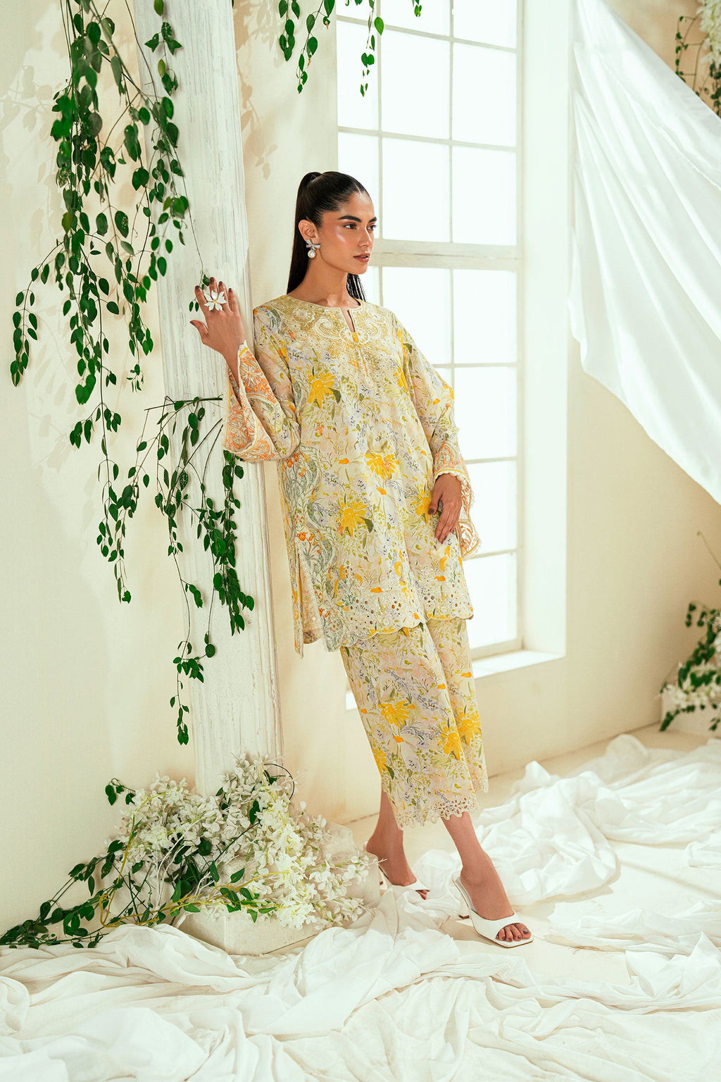 SS25DD-2548  YELLOW DUPATTA