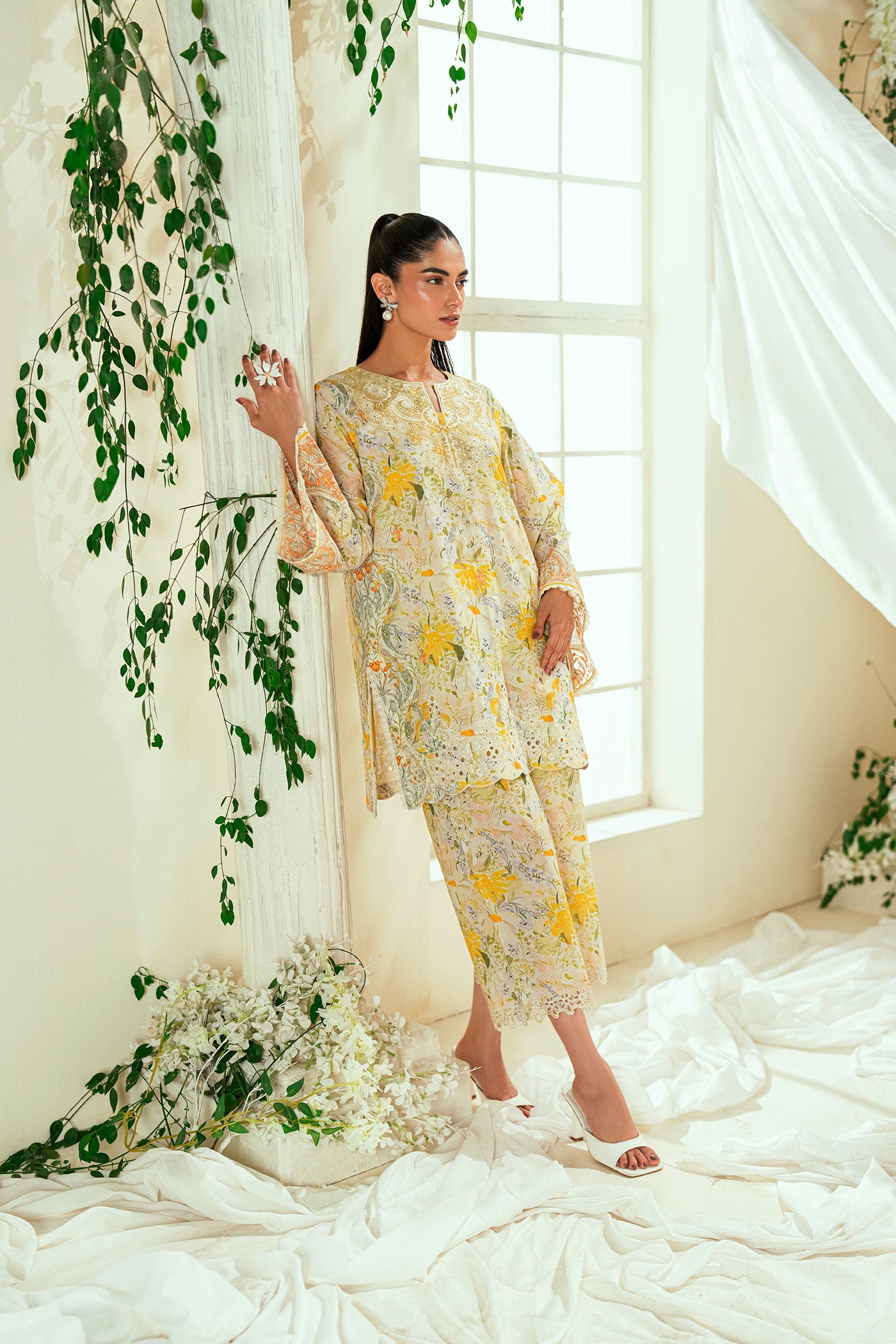 SS25DD-2548  YELLOW DUPATTA