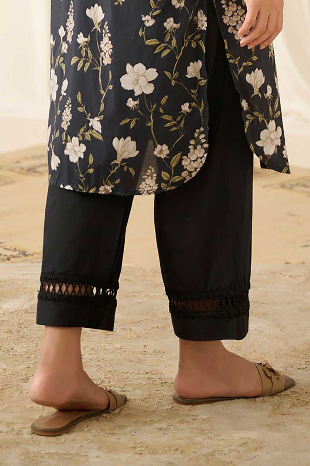 DT-9081 BLACK