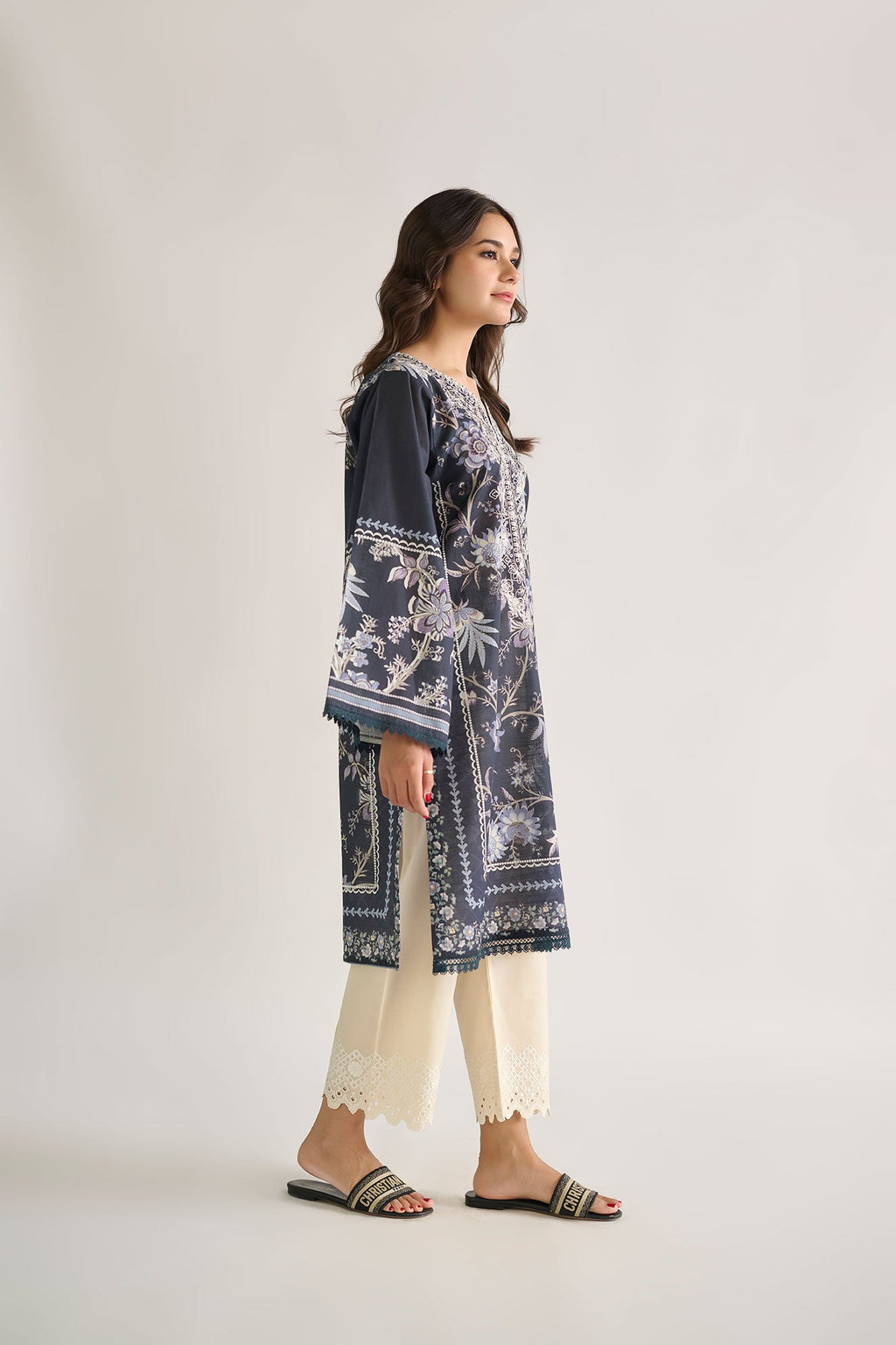 DC-0456 GREY EMBROIDERED KURTA