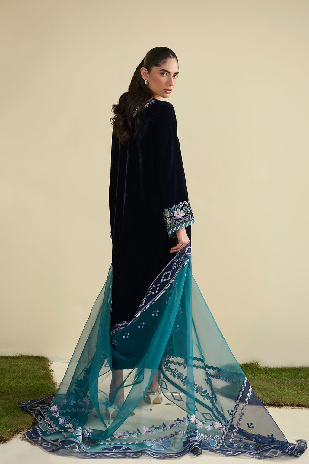 FW25DA-2812   NAVY BLUE  2PCS  EMBROIDERED KURTA WITH TROUSER