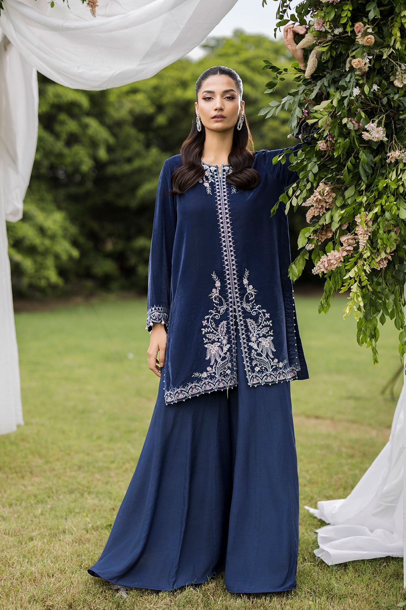 FW25DA-2834   GREY  2PCS  EMBROIDERED KURTA WITH TROUSER