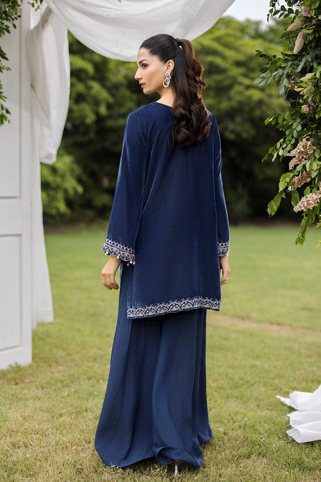 FW25DA-2834   GREY  2PCS  EMBROIDERED KURTA WITH TROUSER