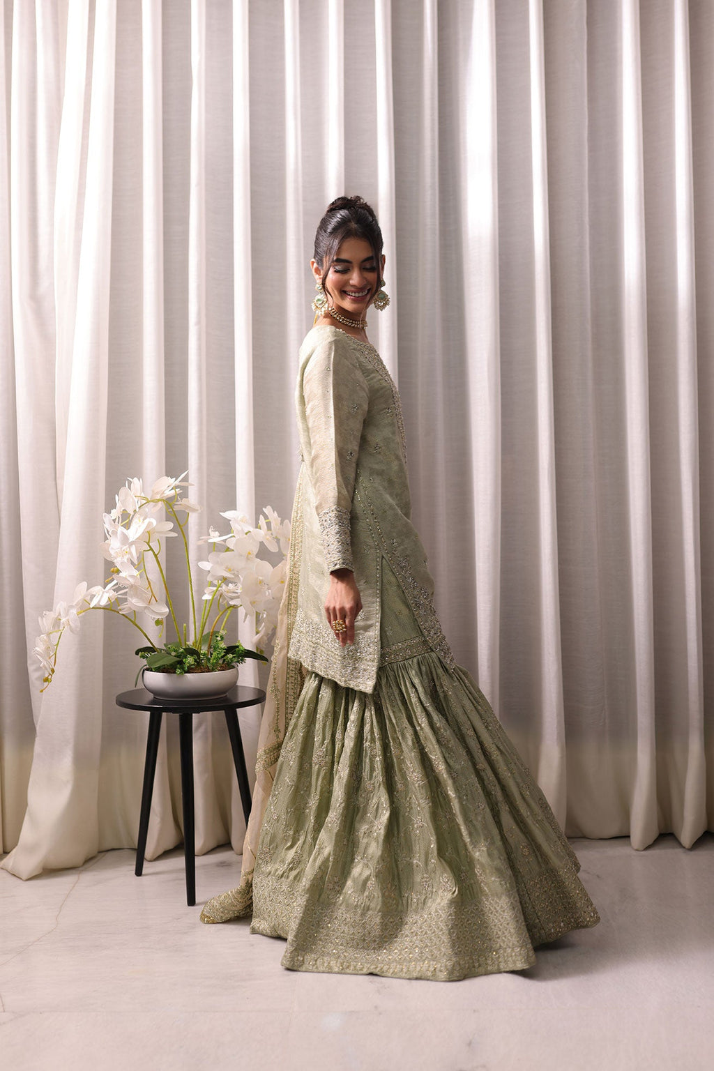 Reyna:  SS24HF-3011 L-GREEN 3Pcs