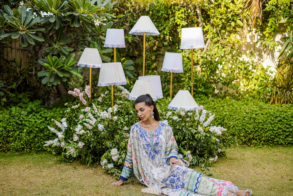 FW25DA-2869 MULTI HAND EMBELLISHED KAFTAN