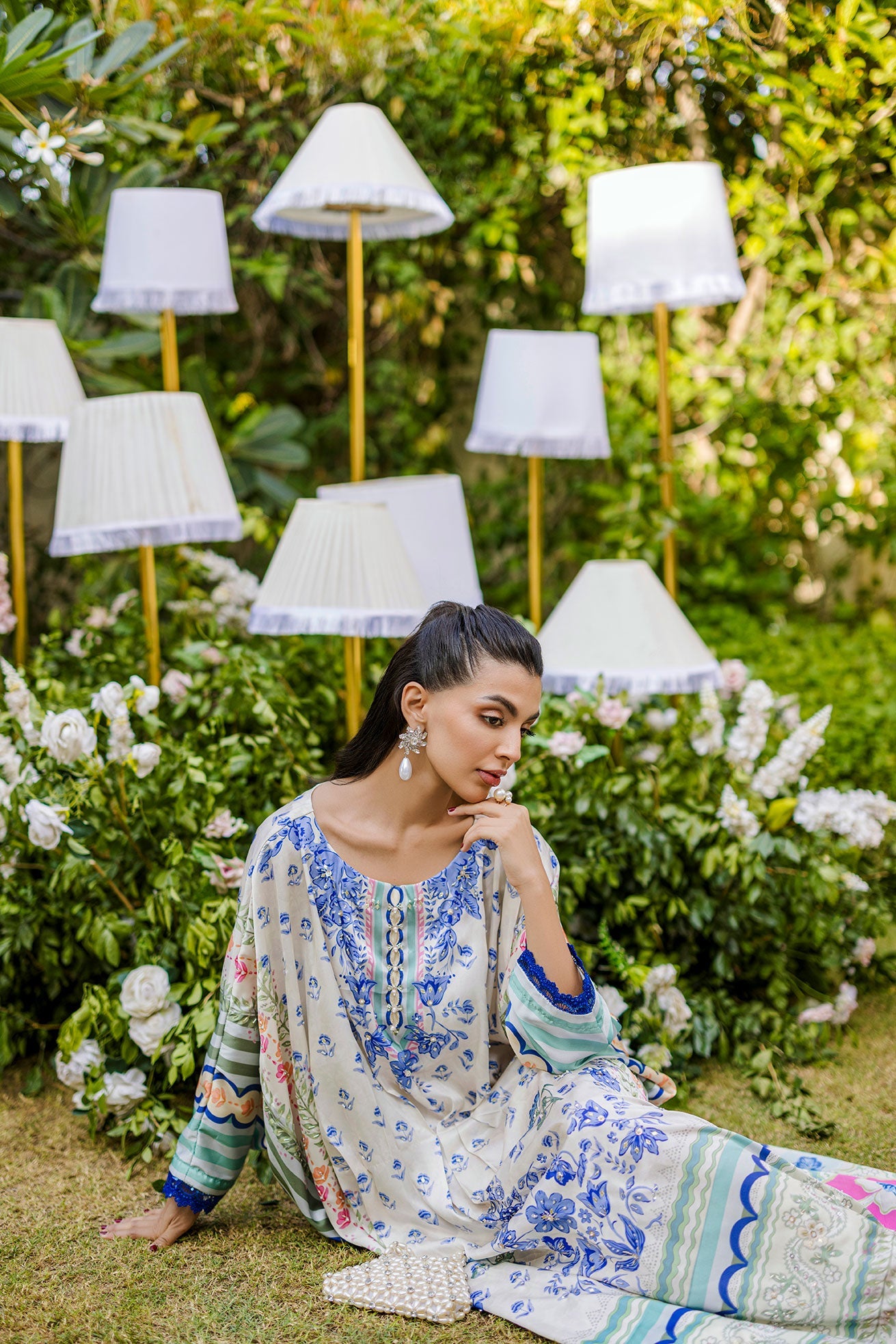 FW25DA-2869 MULTI HAND EMBELLISHED KAFTAN