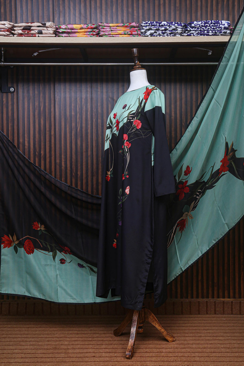TBC - Ainyor Dress