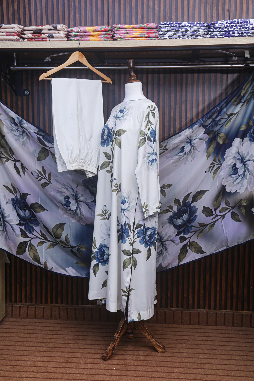 TBC - Duriz Dress