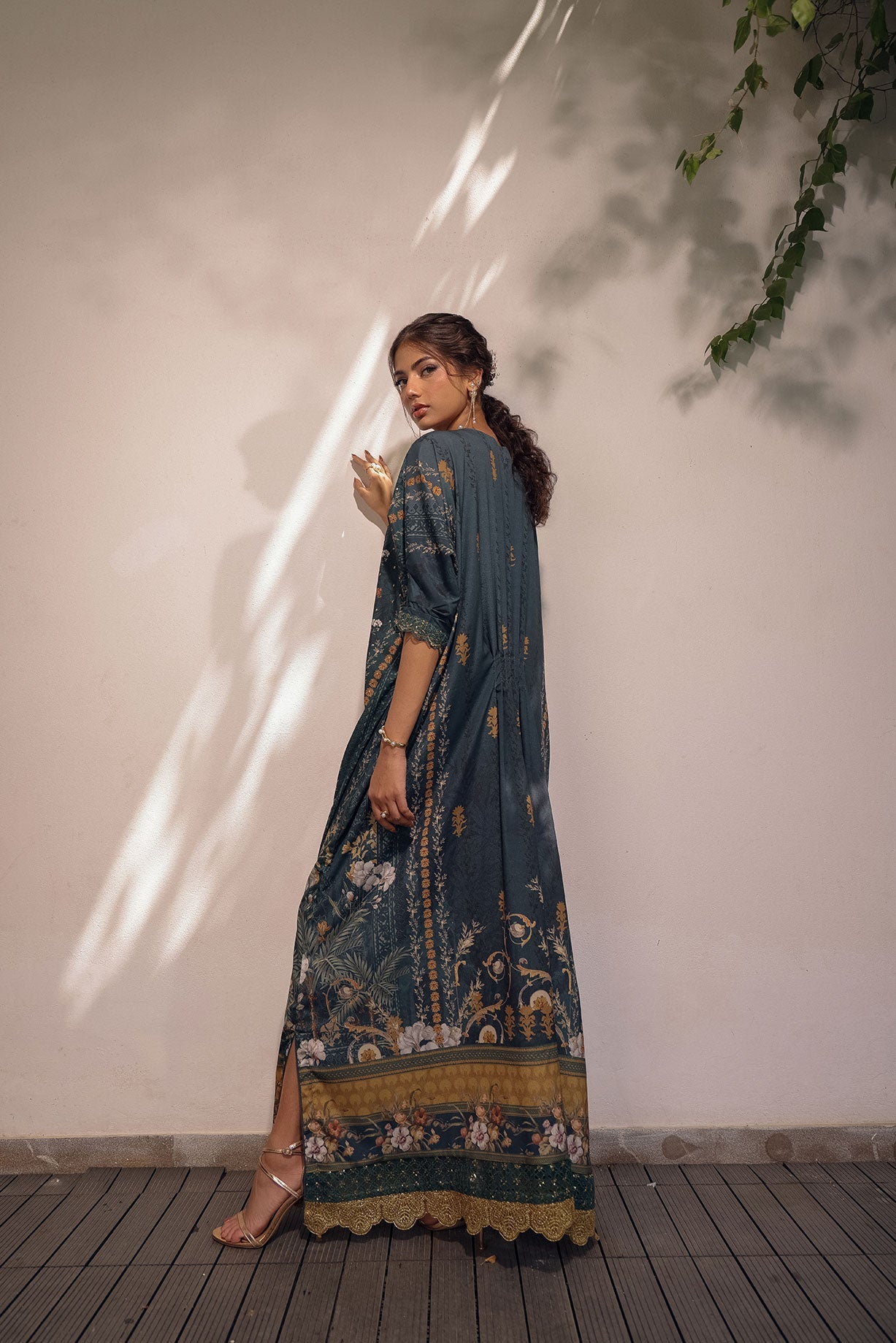 SS24DA-2520 DARK GREEN HAND EMBELLISHED KAFTAN