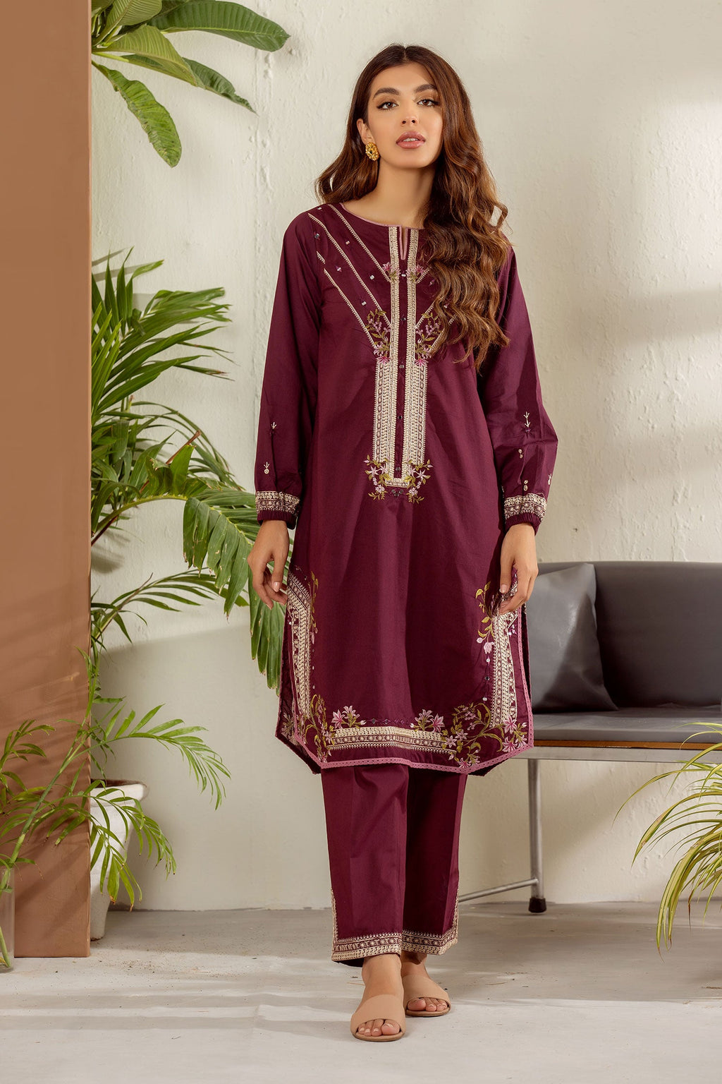 DC-2011 PURPLE 2PCS EMBROIDERED KURTA WITH TROUSER