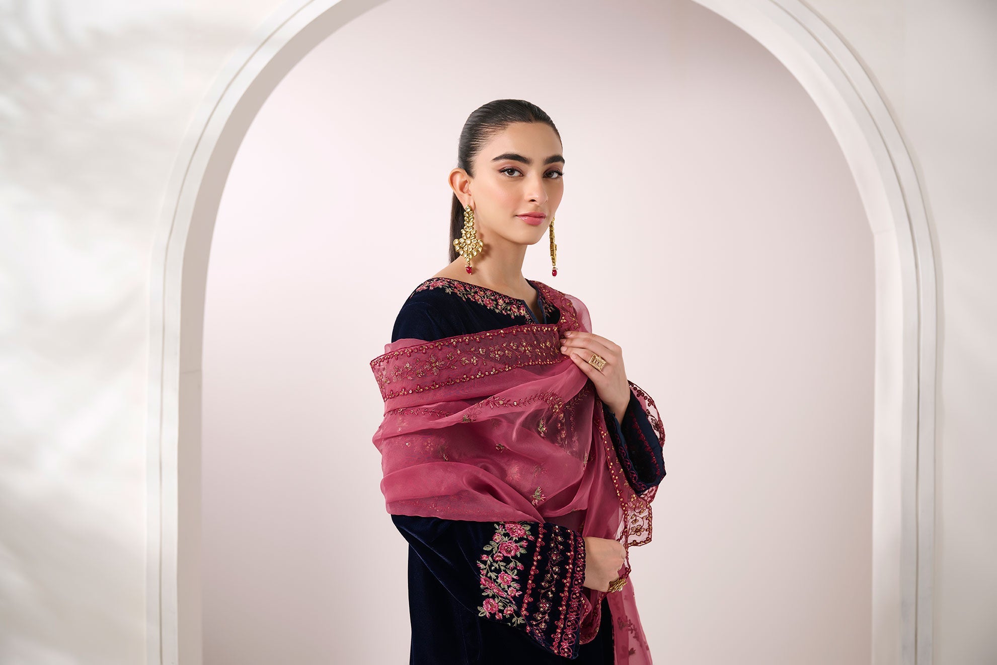 FW24DD-2614  DARK PINK DUPATTA