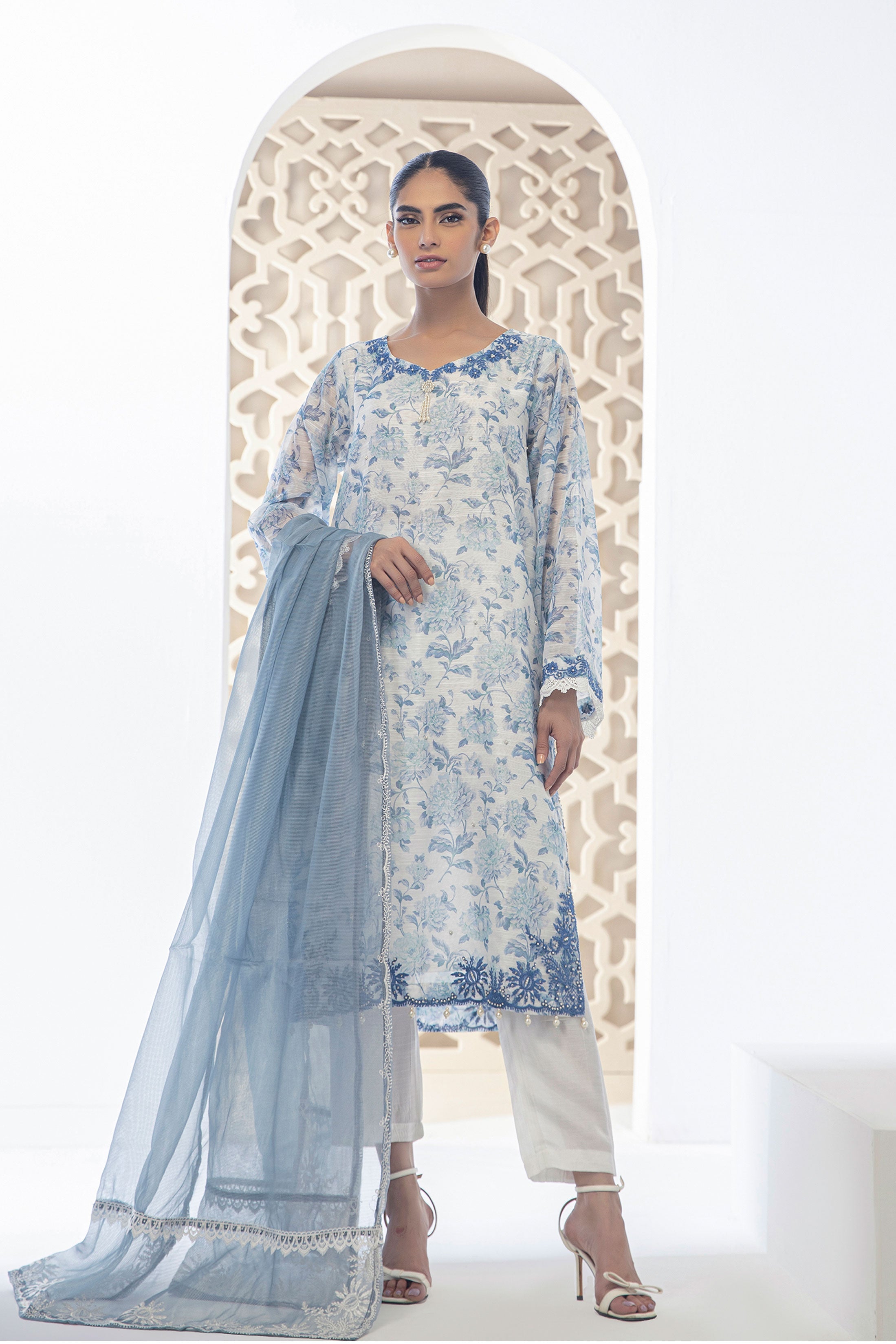 DA-2070 SKY BLUE EMBROIDERED KURTA
