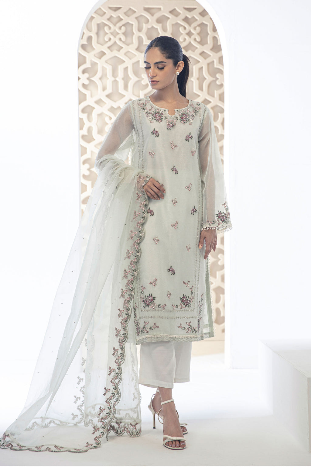 DA-2111 L-GREEN EMBROIDERED KURTA