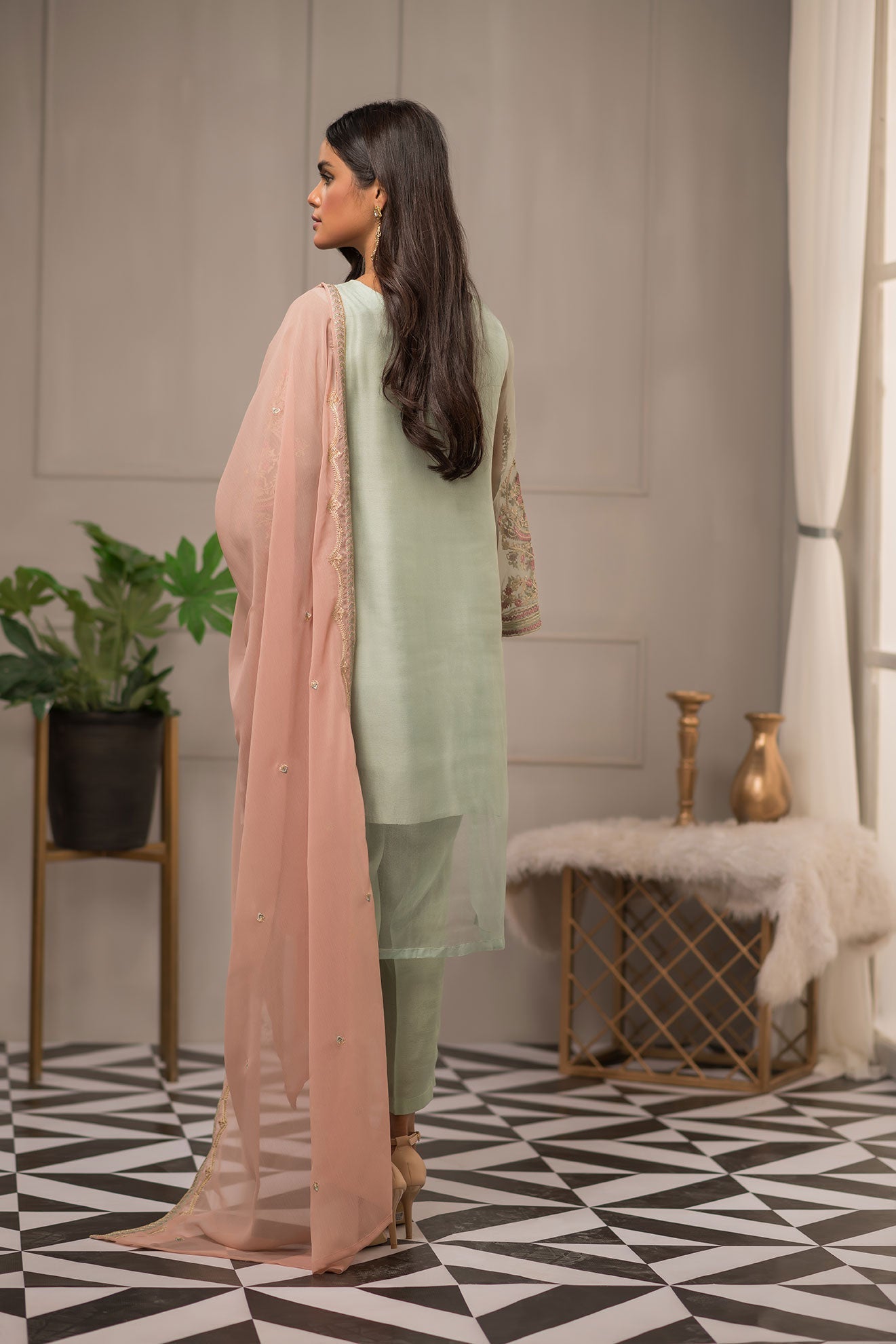 DA-1394 GREEN EMBROIDERED KURTA WITH DUPATTA