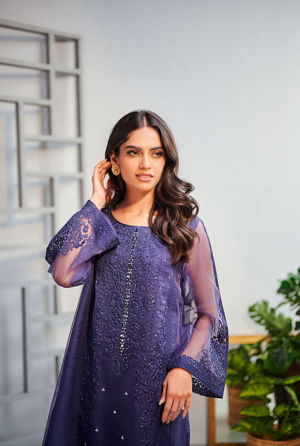 DA-1526 BLUE EMBROIDERED KURTA