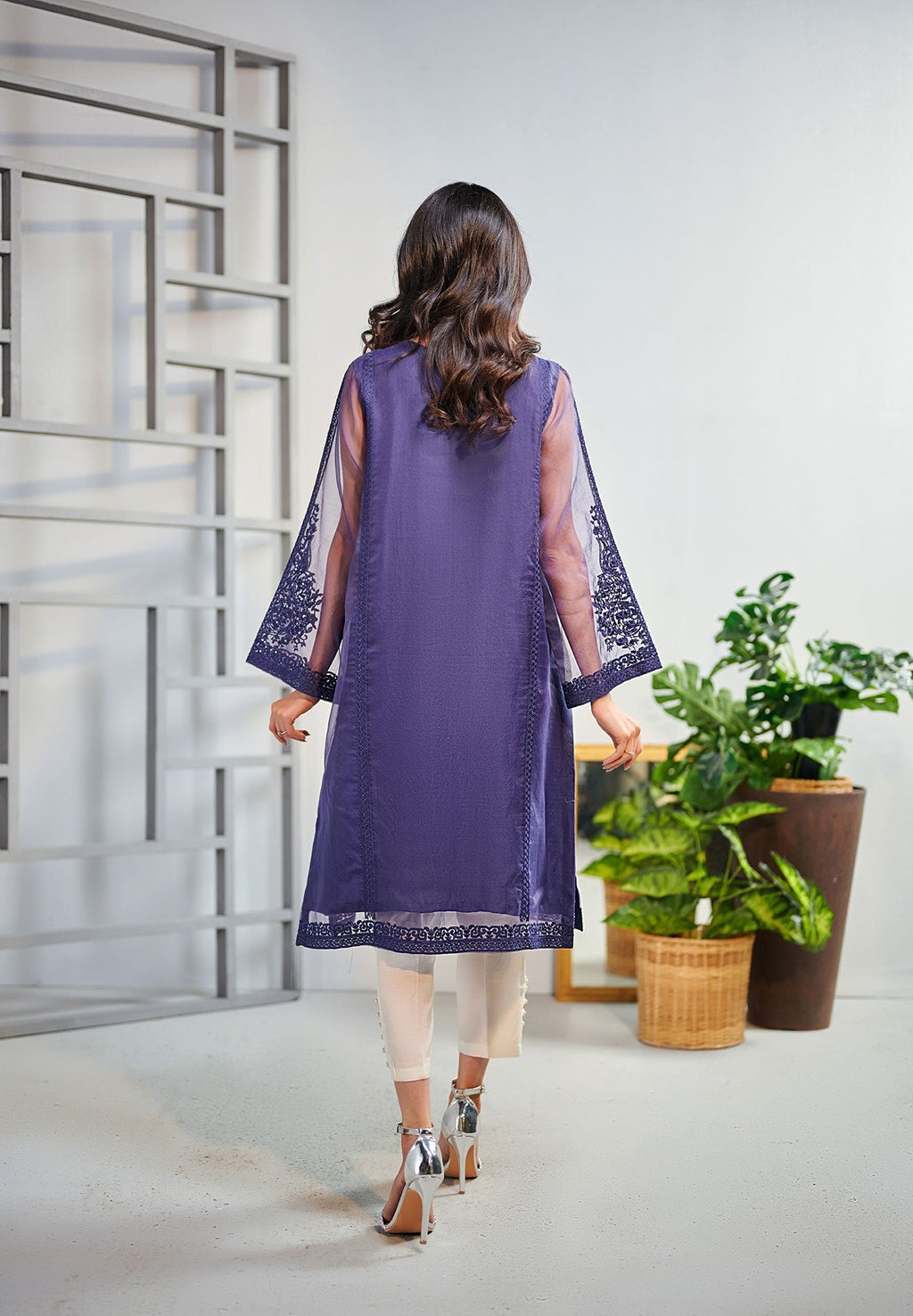 DA-1526 BLUE EMBROIDERED KURTA