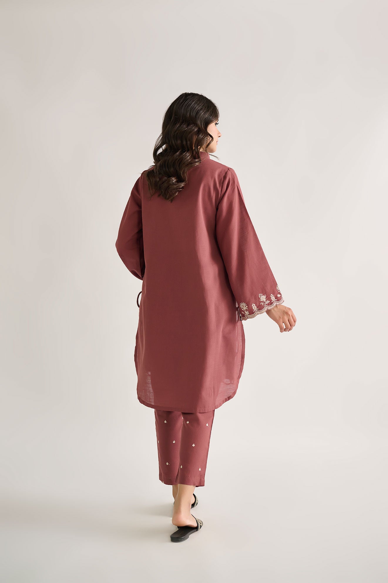 DC-2128 RUST KHADDAR 2PCS EMBROIDERED KURTA WITH TROUSER