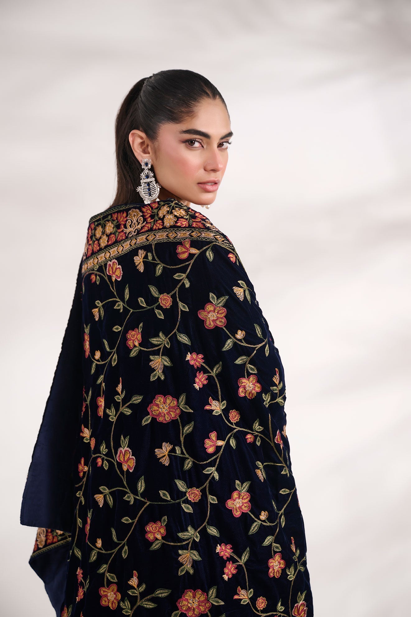 FW24DD-2001  NAVY BLUE SHAWL