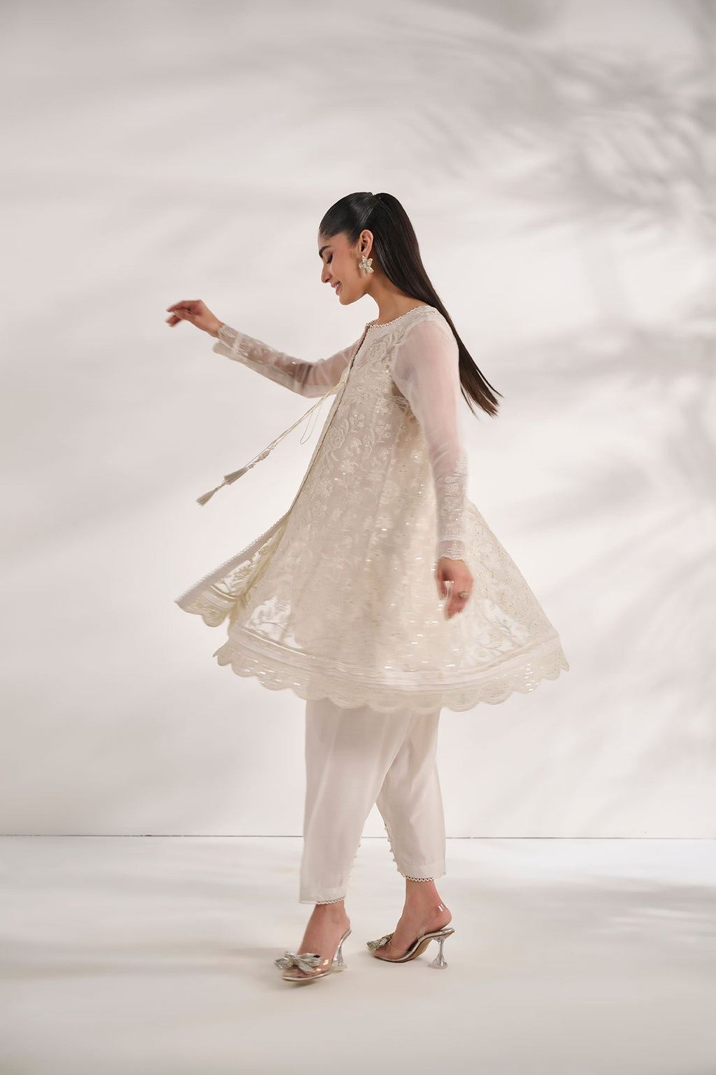 SS24DA-2480   WHITE  2PCS  EMBROIDERED KURTA WITH TROUSER