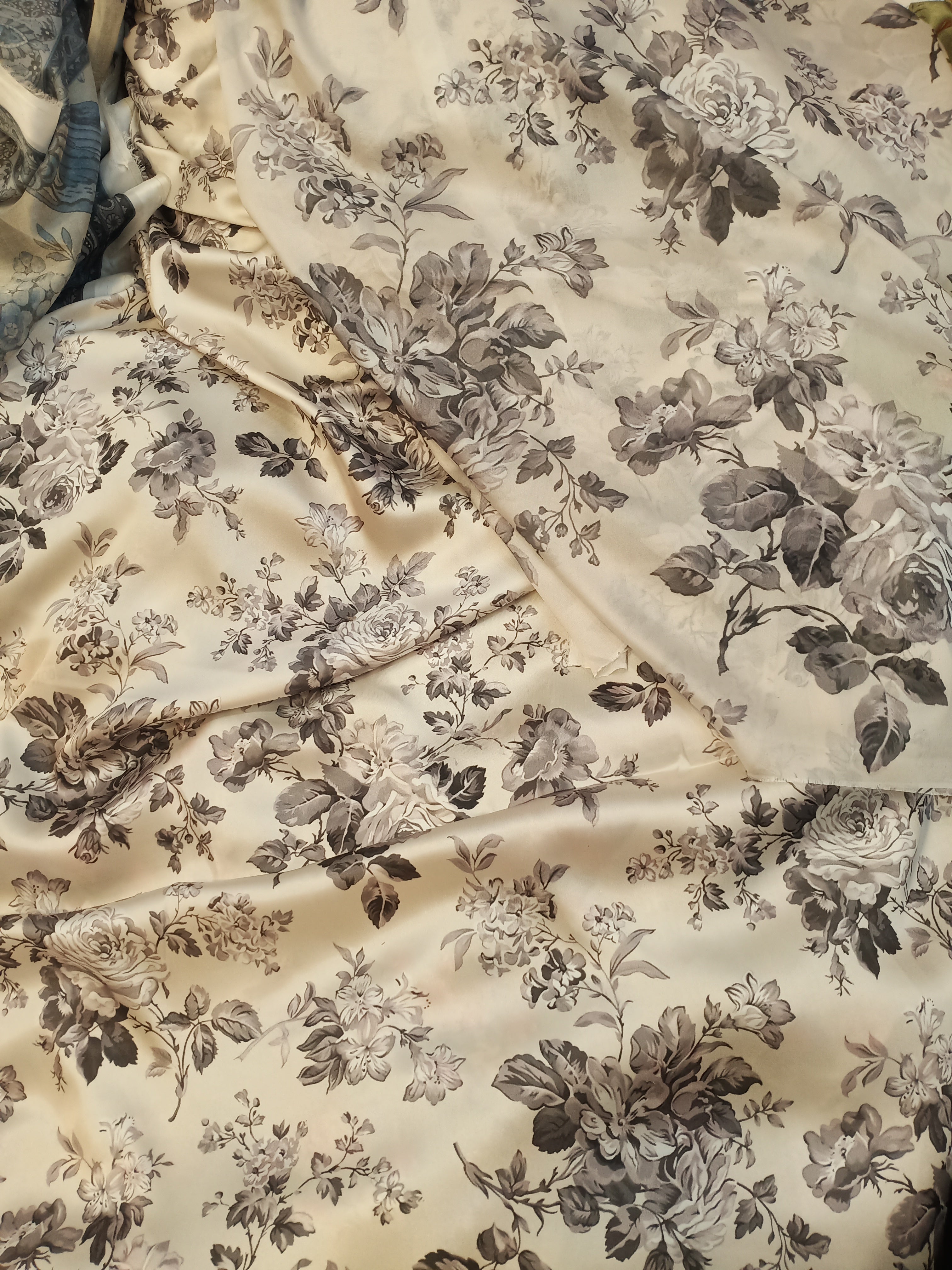 Shamoz silk