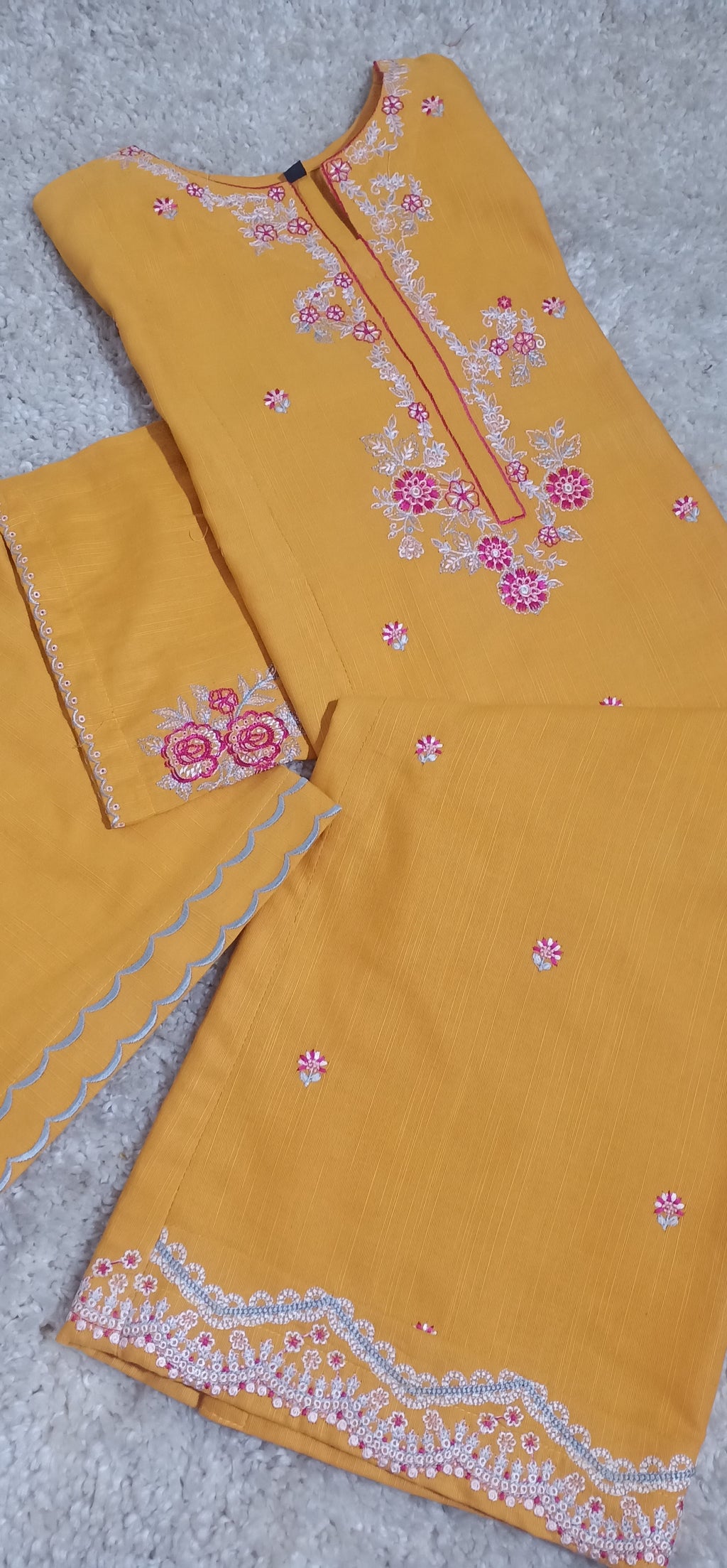 Yellow w shalwar