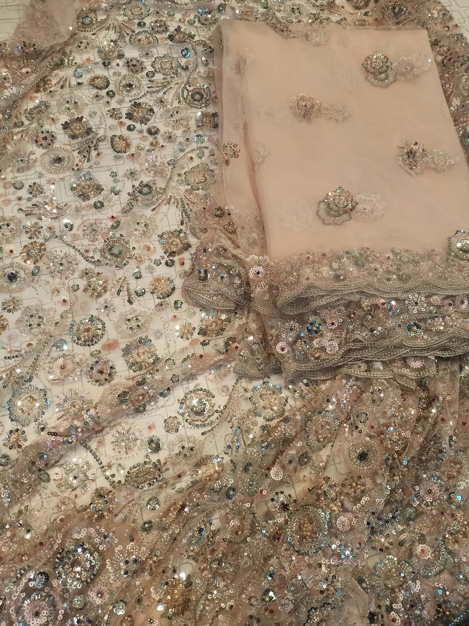 Cut Dana net
