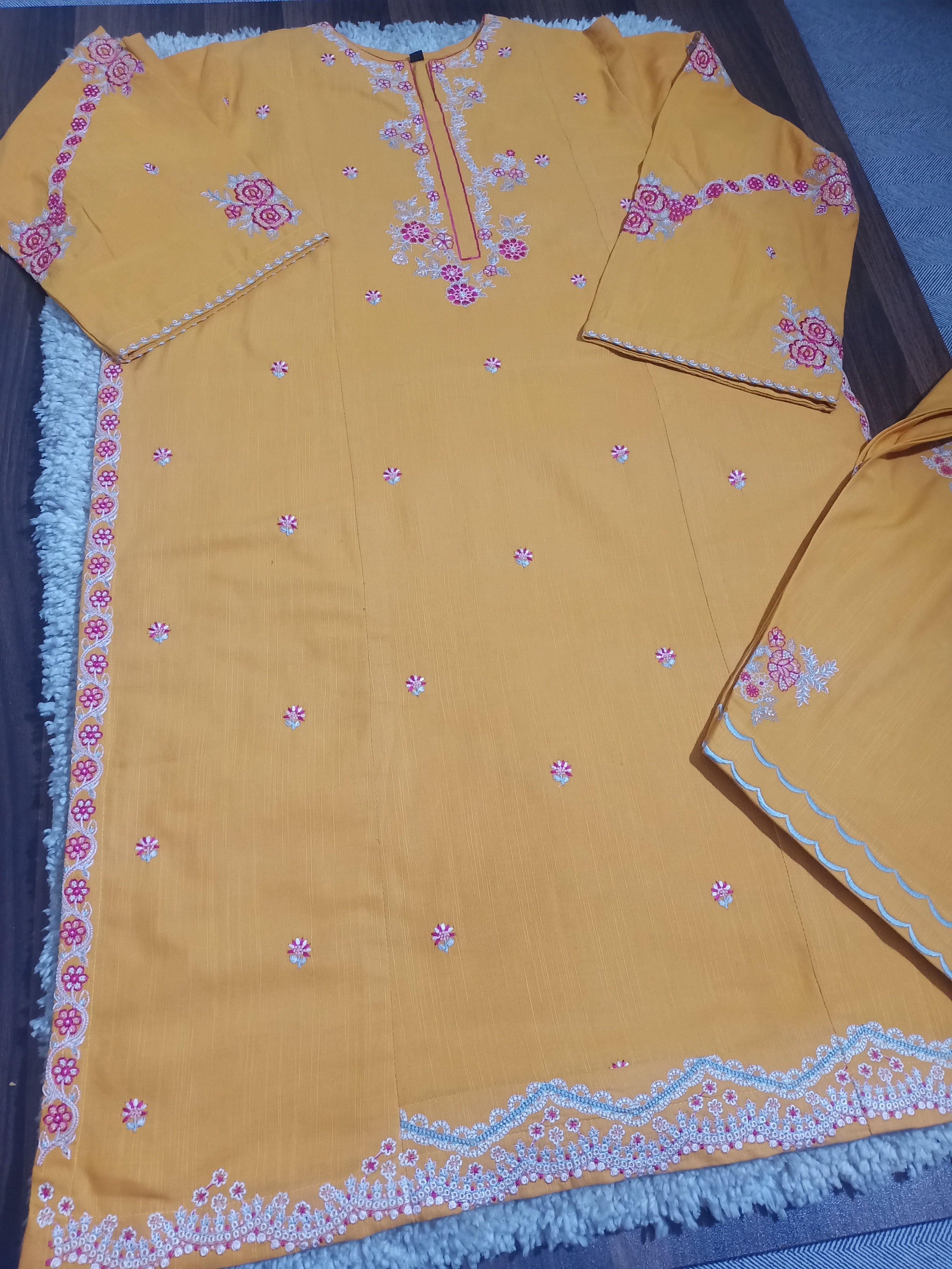 Yellow w shalwar